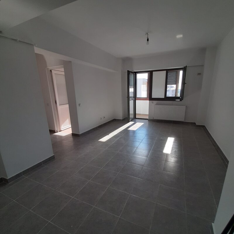 Pucheni, garsoniera 37 mp, 2017